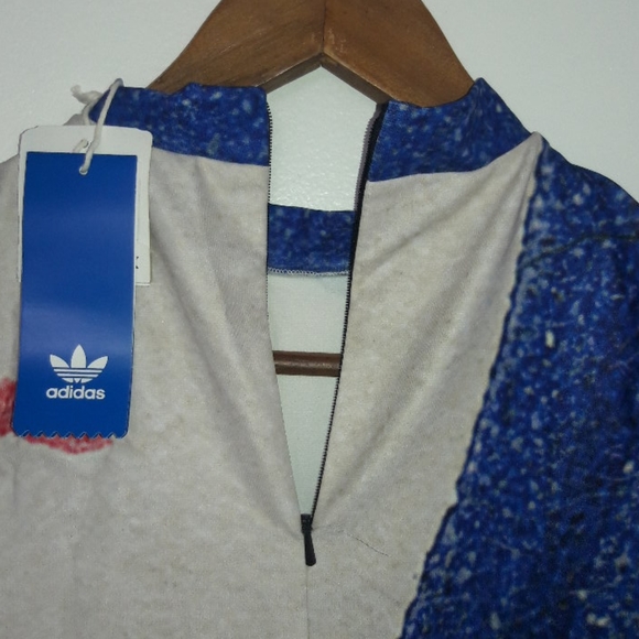 🆕️ADIDAS ORIGINALS Dress T-Shirts sz XS. - Picture 5 of 8